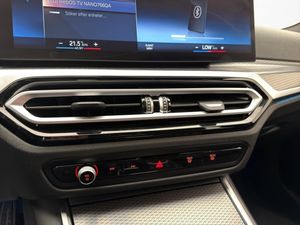 BMW 330 bild 25