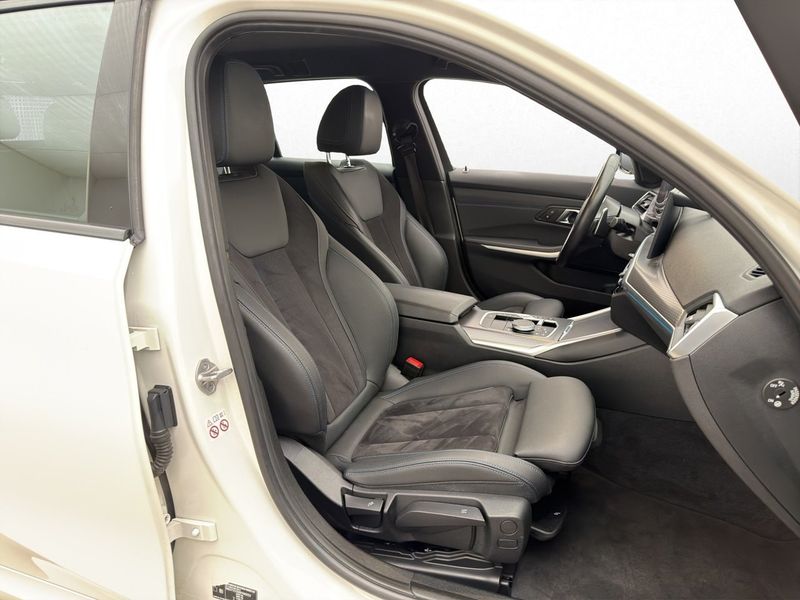 BMW 330 bild 10