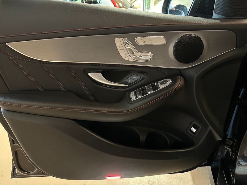 Mercedes GLC300 bild 13