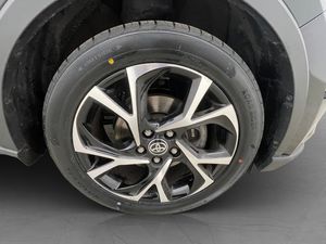 Toyota C-HR bild 28