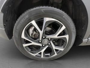 Toyota C-HR bild 27
