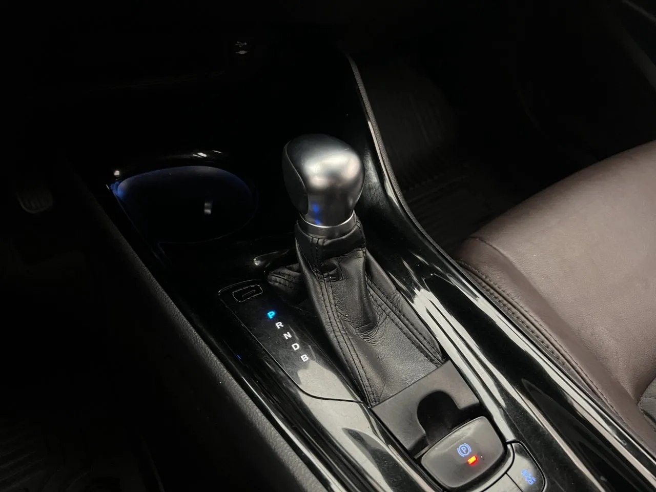 Vehicle image 21