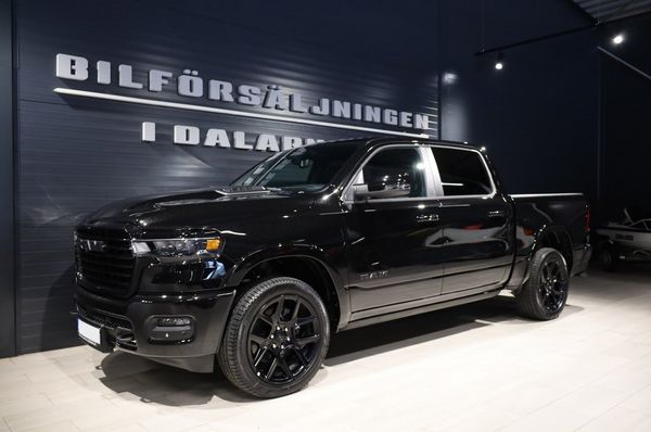 RAM 1500 Laramie Night Premium 420hk *OMG LEV* - 2025