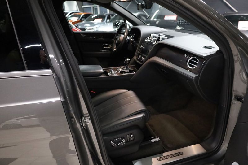 Bentley Bentayga bild 17