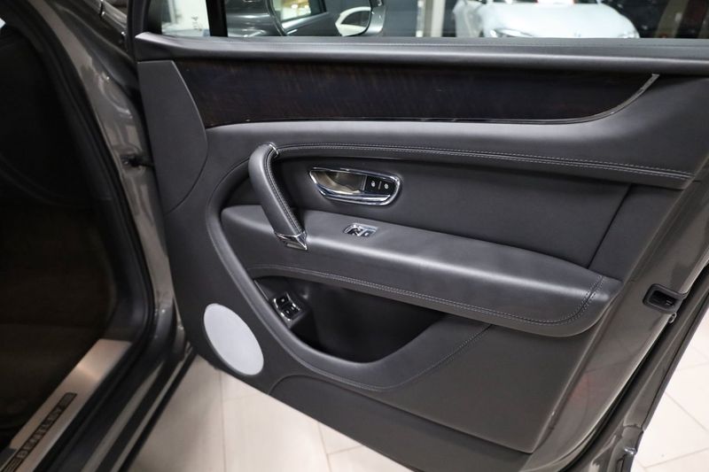 Bentley Bentayga bild 18