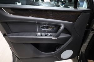 Bentley Bentayga bild 15