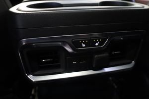 Chevrolet Silverado bild 24