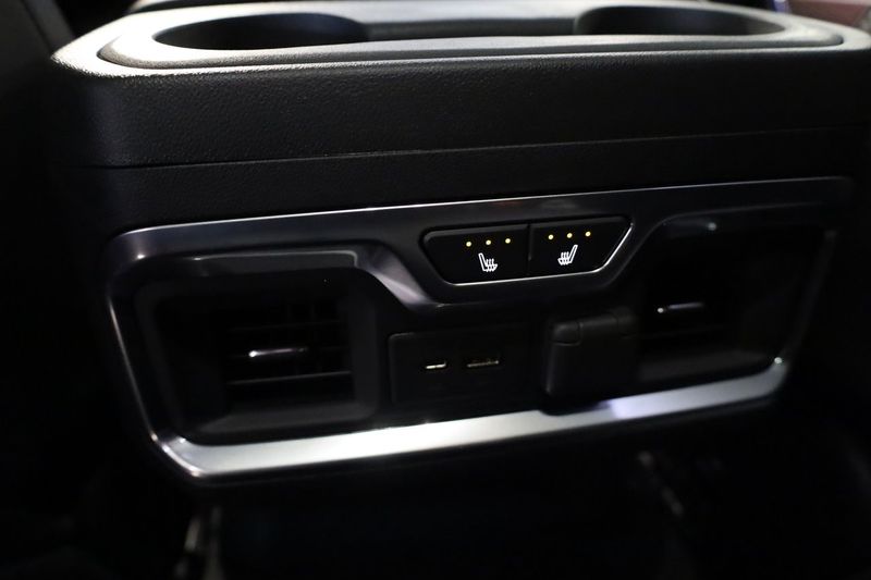Chevrolet Silverado bild 24