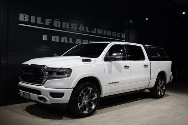 Dodge 1500 RAM Limited Longhorn 5.7 V8 Hemi 395hk Multi-Function/Kåpa - 2022