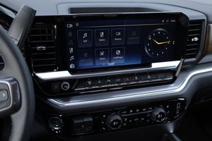 Chevrolet Silverado bild 17