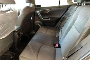 Toyota RAV4 bild 13