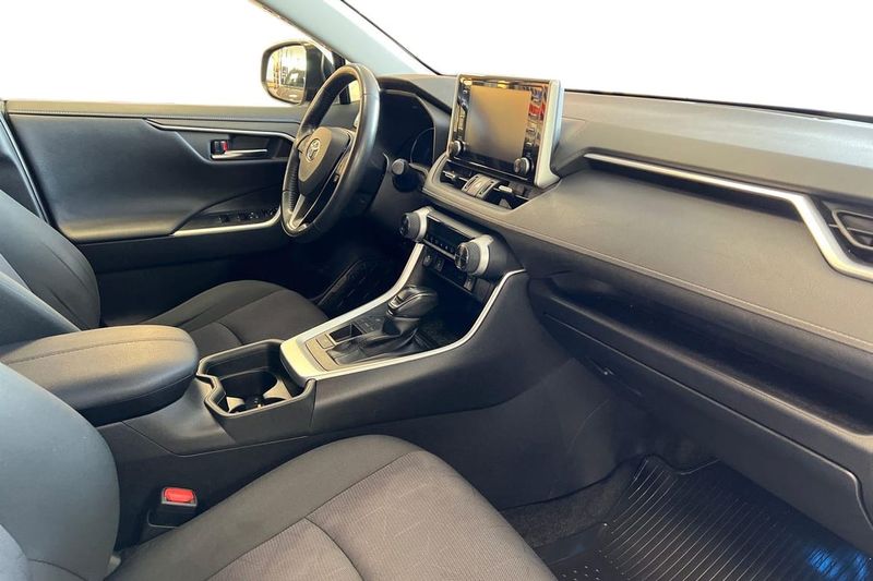 Toyota RAV4 bild 7