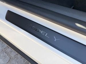 Tesla Model Y bild 13