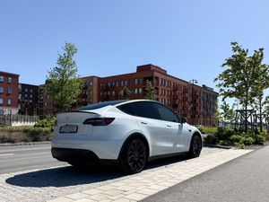 Tesla Model Y bild 9