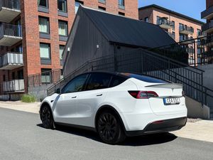 Tesla Model Y bild 3