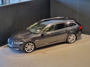 Jaguar XF bild 1
