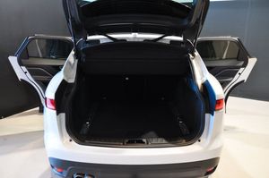 Jaguar F-Pace bild 11