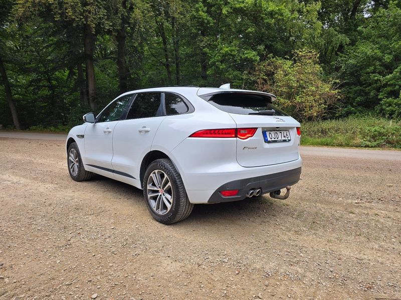 Jaguar F-Pace bild 3