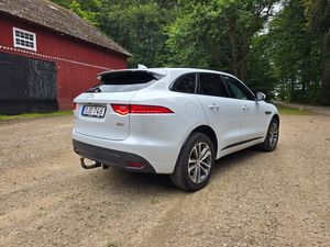 Jaguar F-Pace bild 4