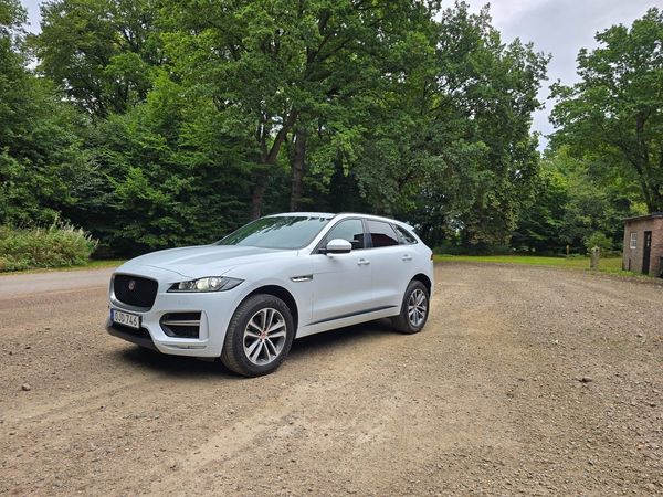 Jaguar F-Pace 20d AWD R-Sport Panorama / Drag - 2017