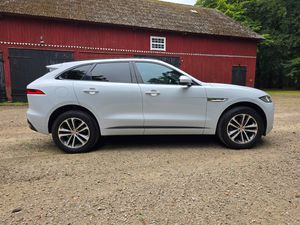 Jaguar F-Pace bild 6