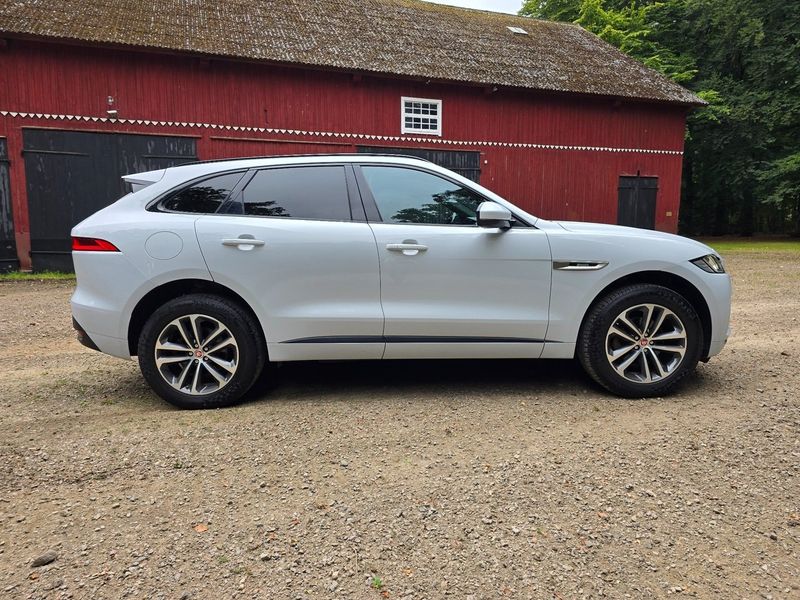 Jaguar F-Pace bild 6