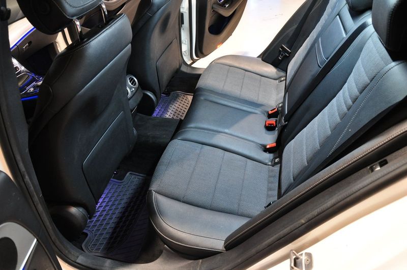 Mercedes E220 bild 12