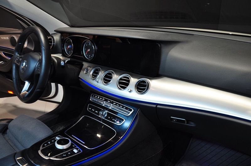 Mercedes E220 bild 16