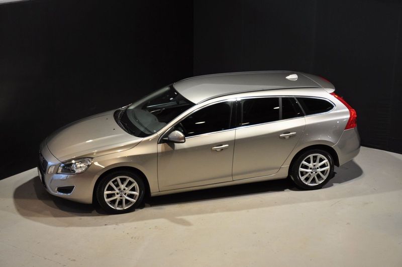 Volvo V60 bild 2