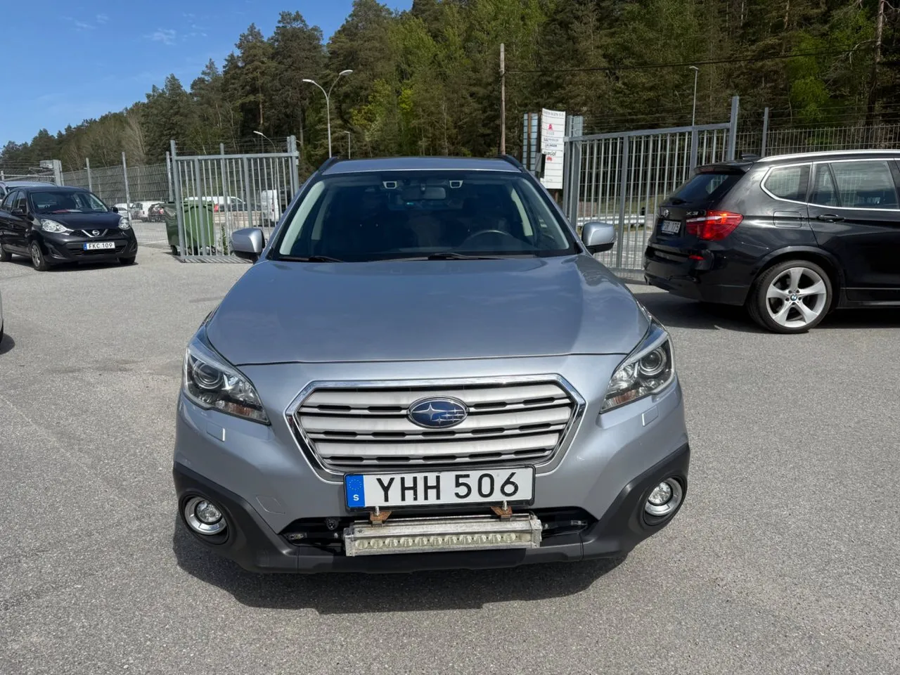 Vehicle image 6