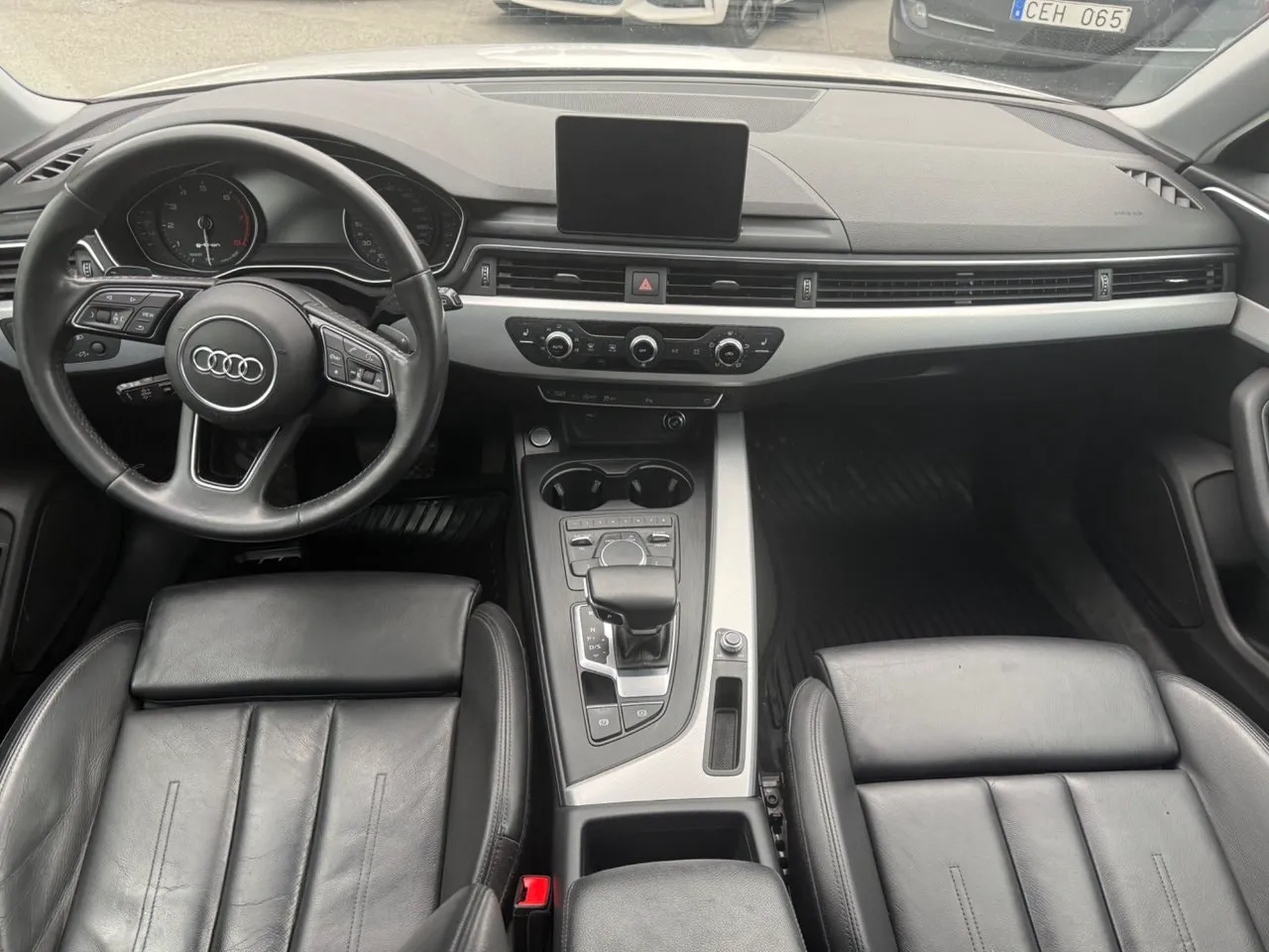 Vehicle image 8