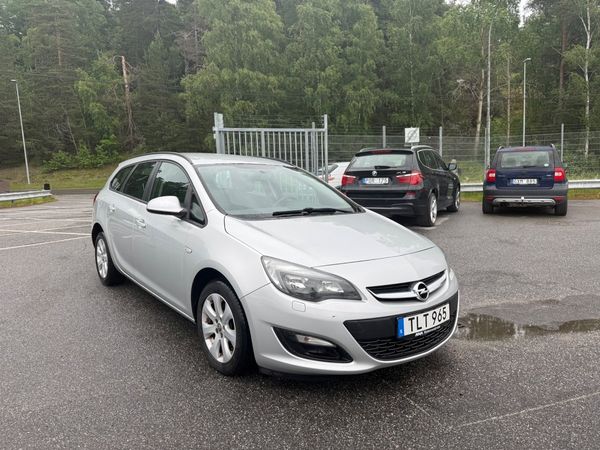 Opel Astra Sports Tourer 1.4 Turbo 140hk Drag Besiktigad 2027-01 - 2015