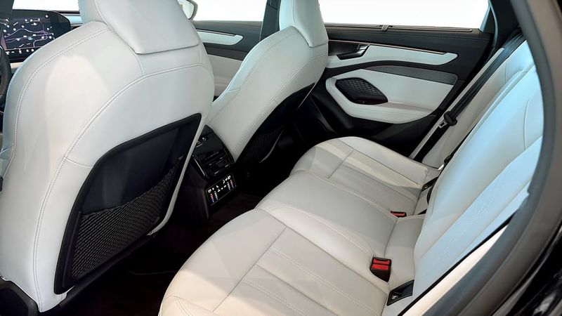 Audi A6 bild 11