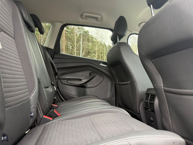 Ford Kuga bild 14
