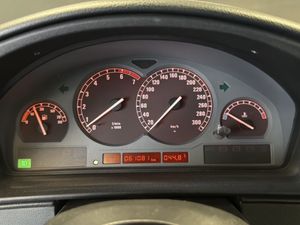 BMW 850 bild 7