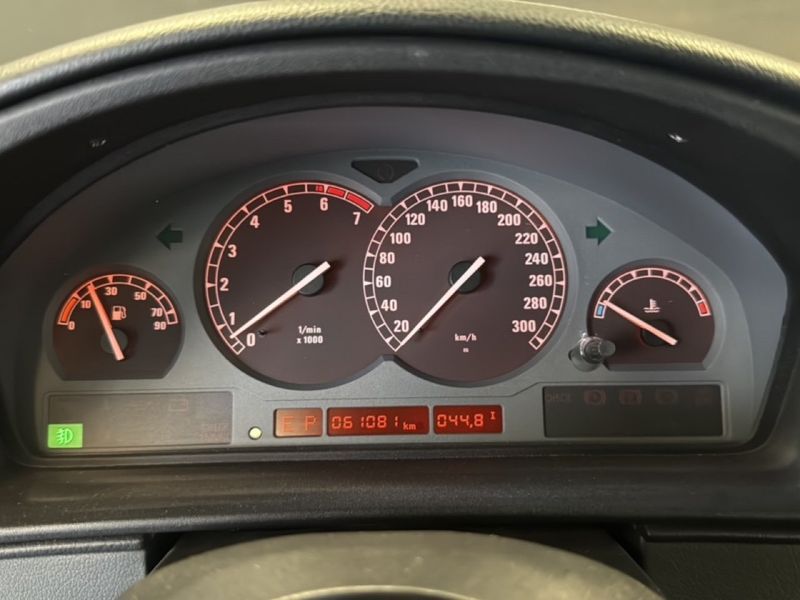 BMW 850 bild 7