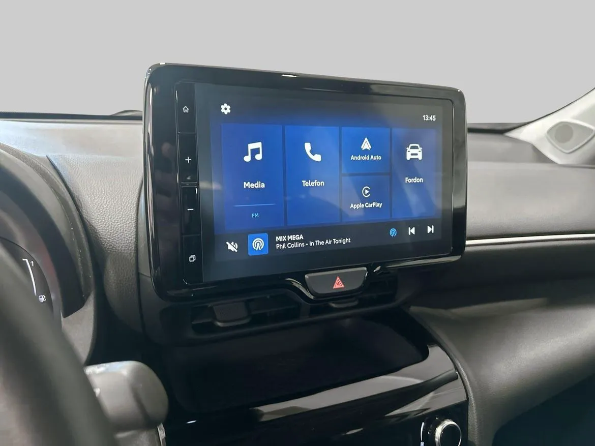 Vehicle image 14