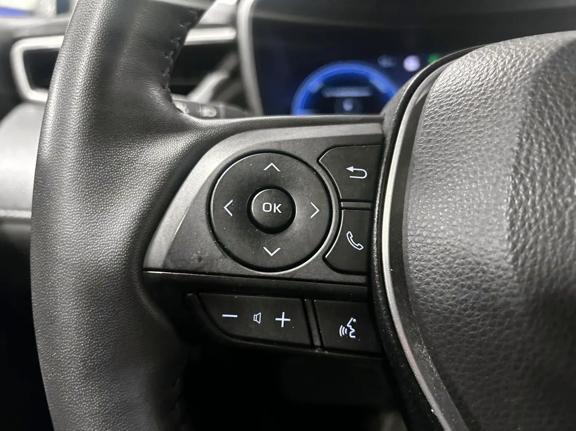 Vehicle image 18