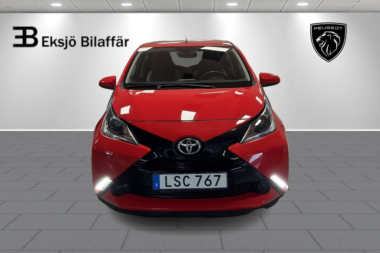 Vehicle image 1