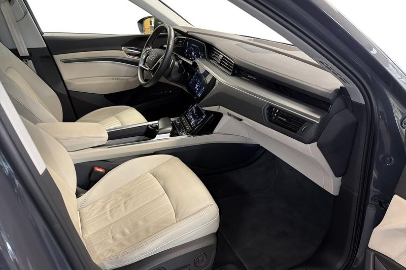 Audi Q8 e-tron bild 11