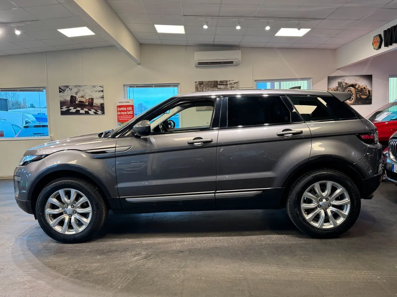 Vehicle image 22