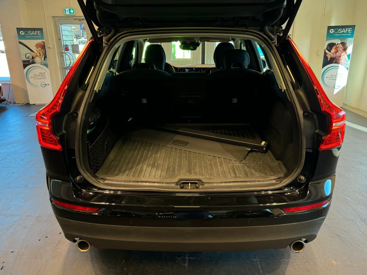 Vehicle image 21