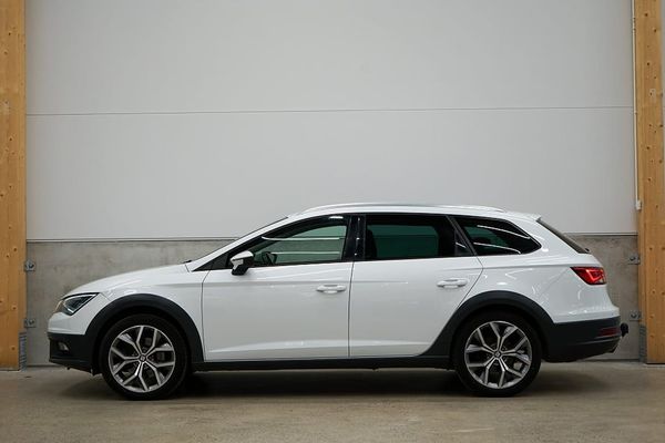 Seat Leon X-Perience 2.0 TDI 4Drive Drag GPS Adapt-fart LED - 2015