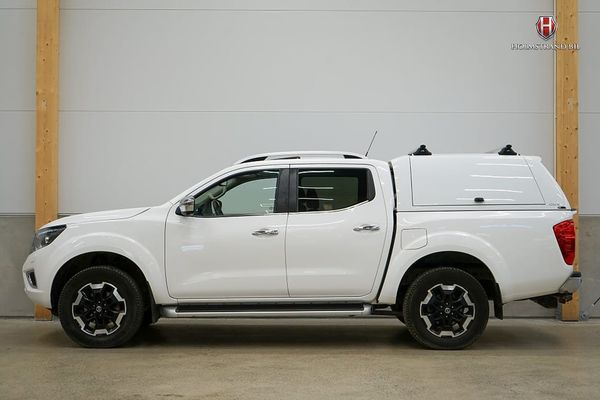 Nissan Navara Dubbelhytt 2.3 dCi 4WD Taklucka Värmare Drag Läder 360 - 2019