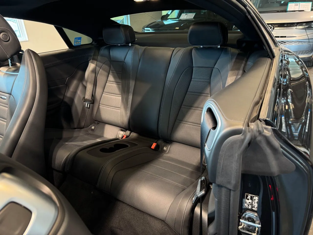 Vehicle image 21