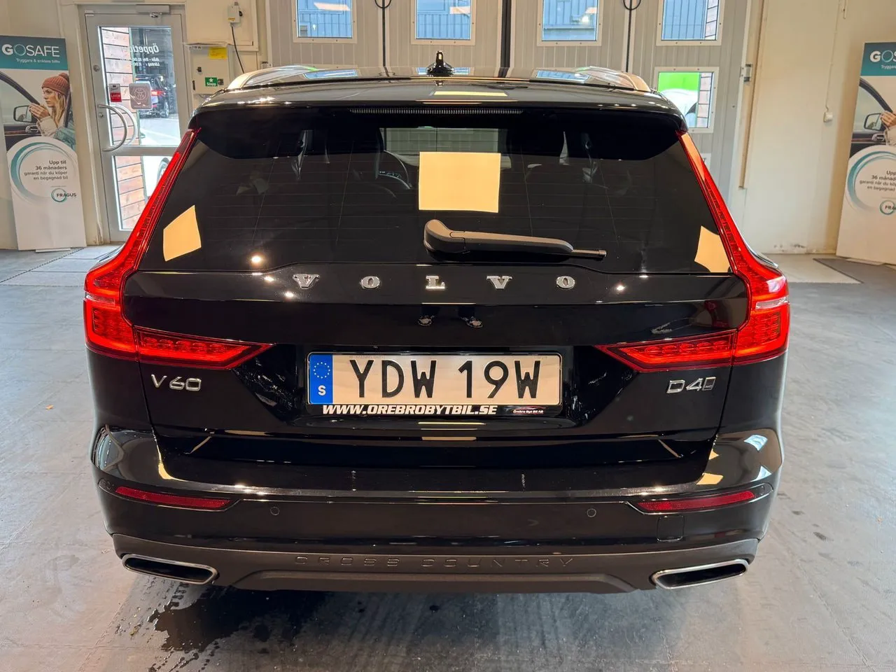 Vehicle image 25