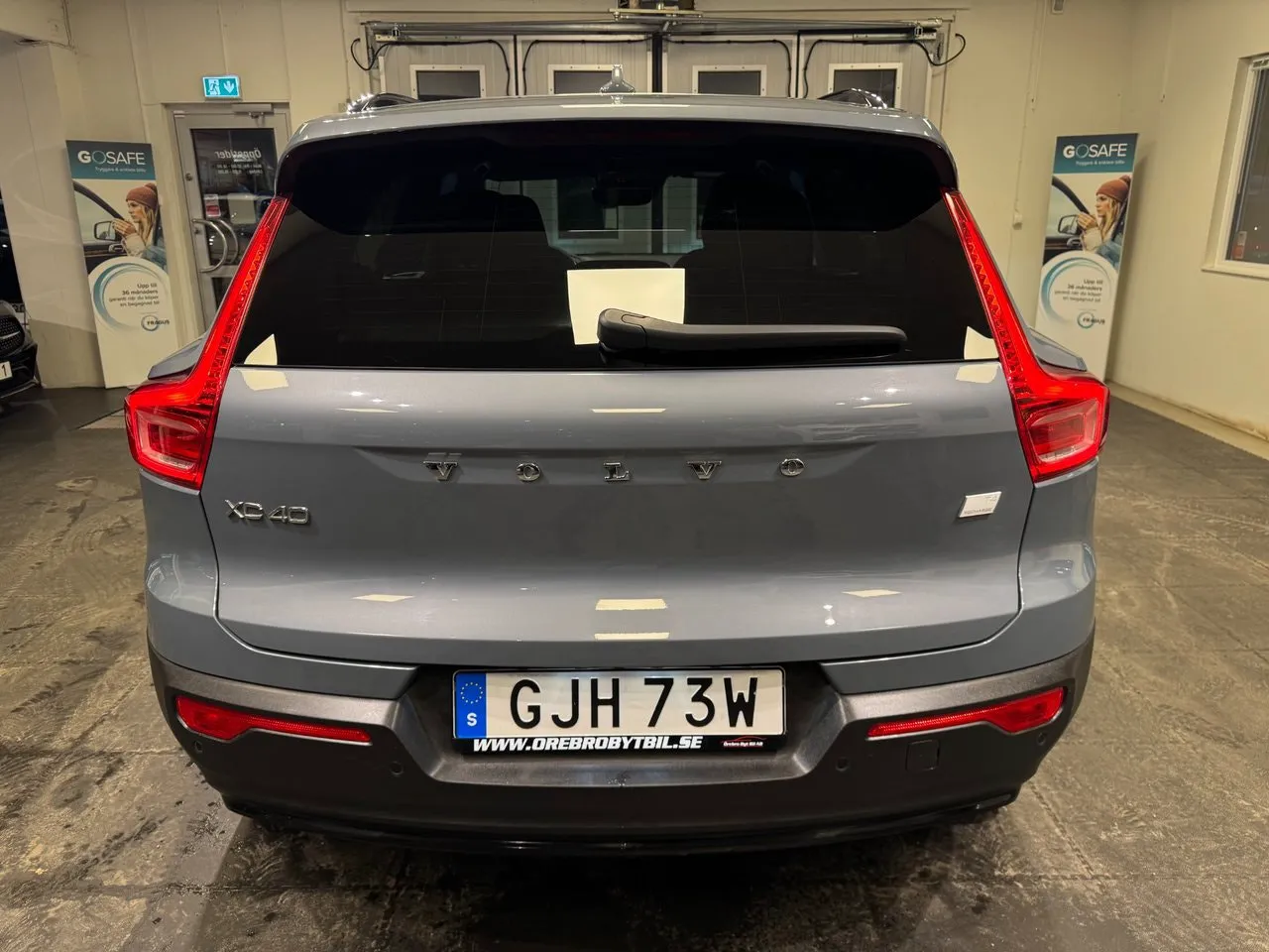 Vehicle image 25