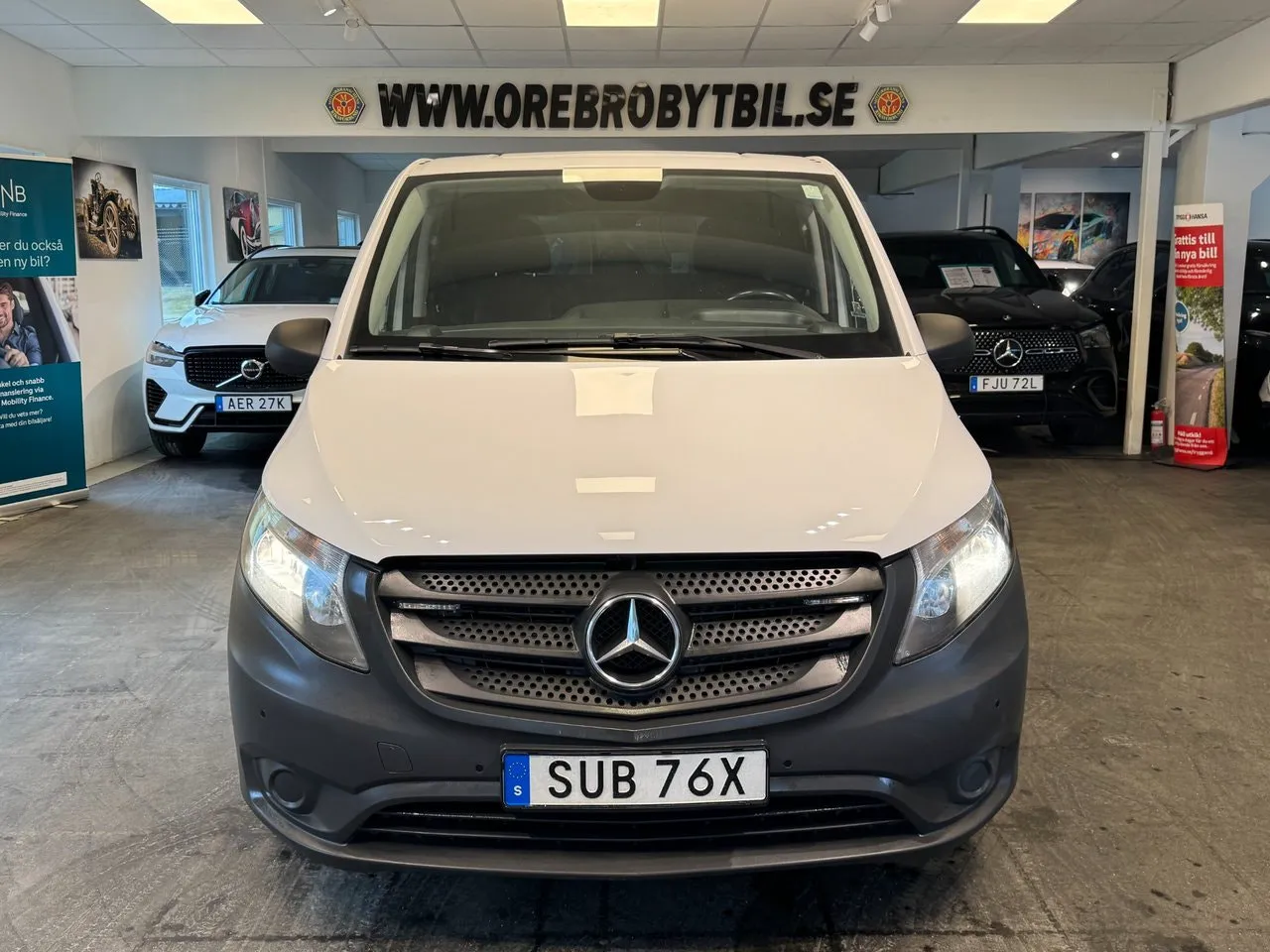 Vehicle image 22