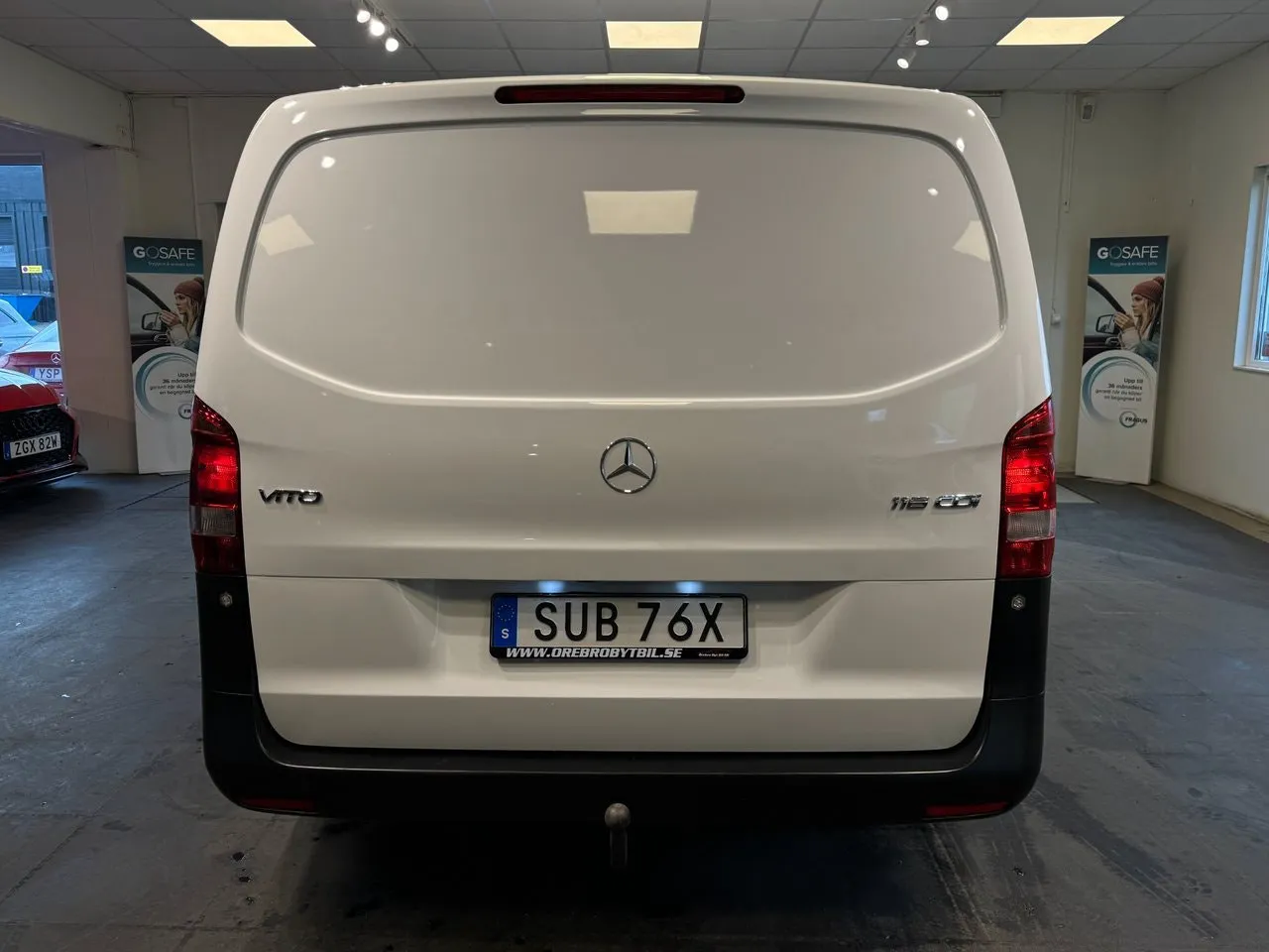 Vehicle image 21
