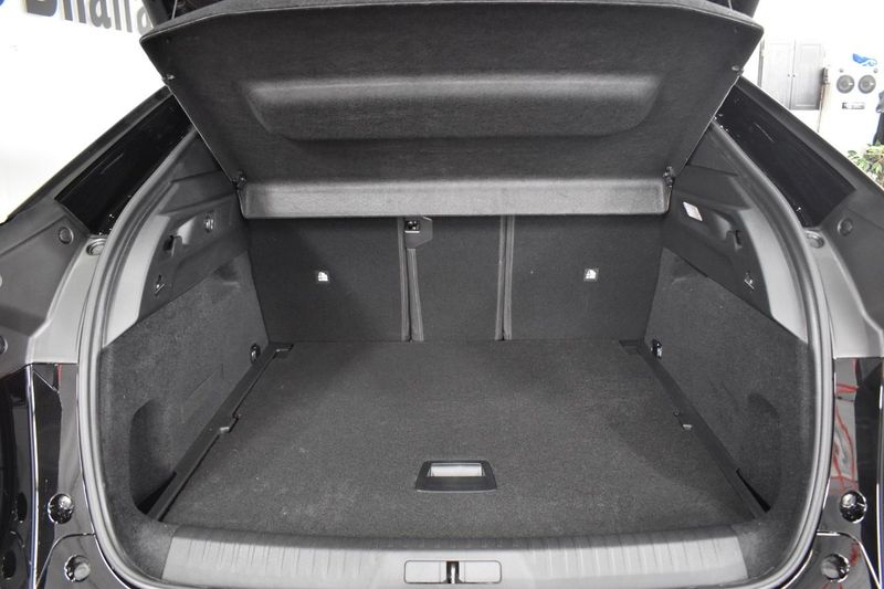 Peugeot e-3008 bild 14